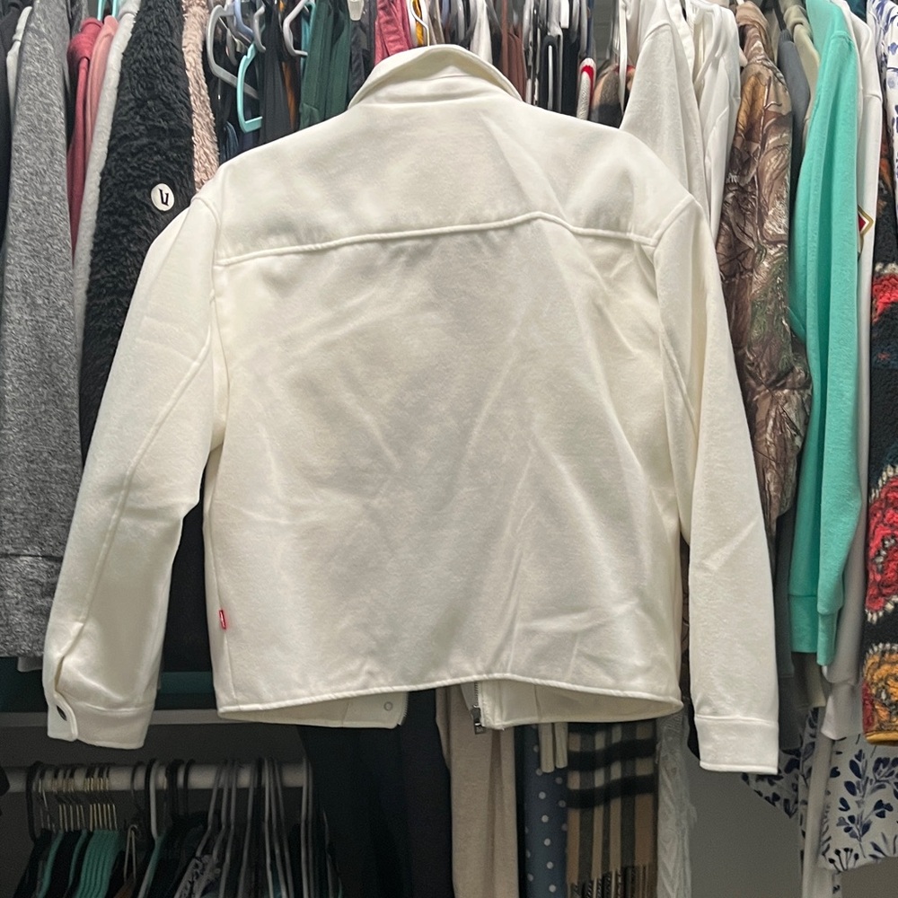 Jacket/Sweatshirt Bundle - image 5